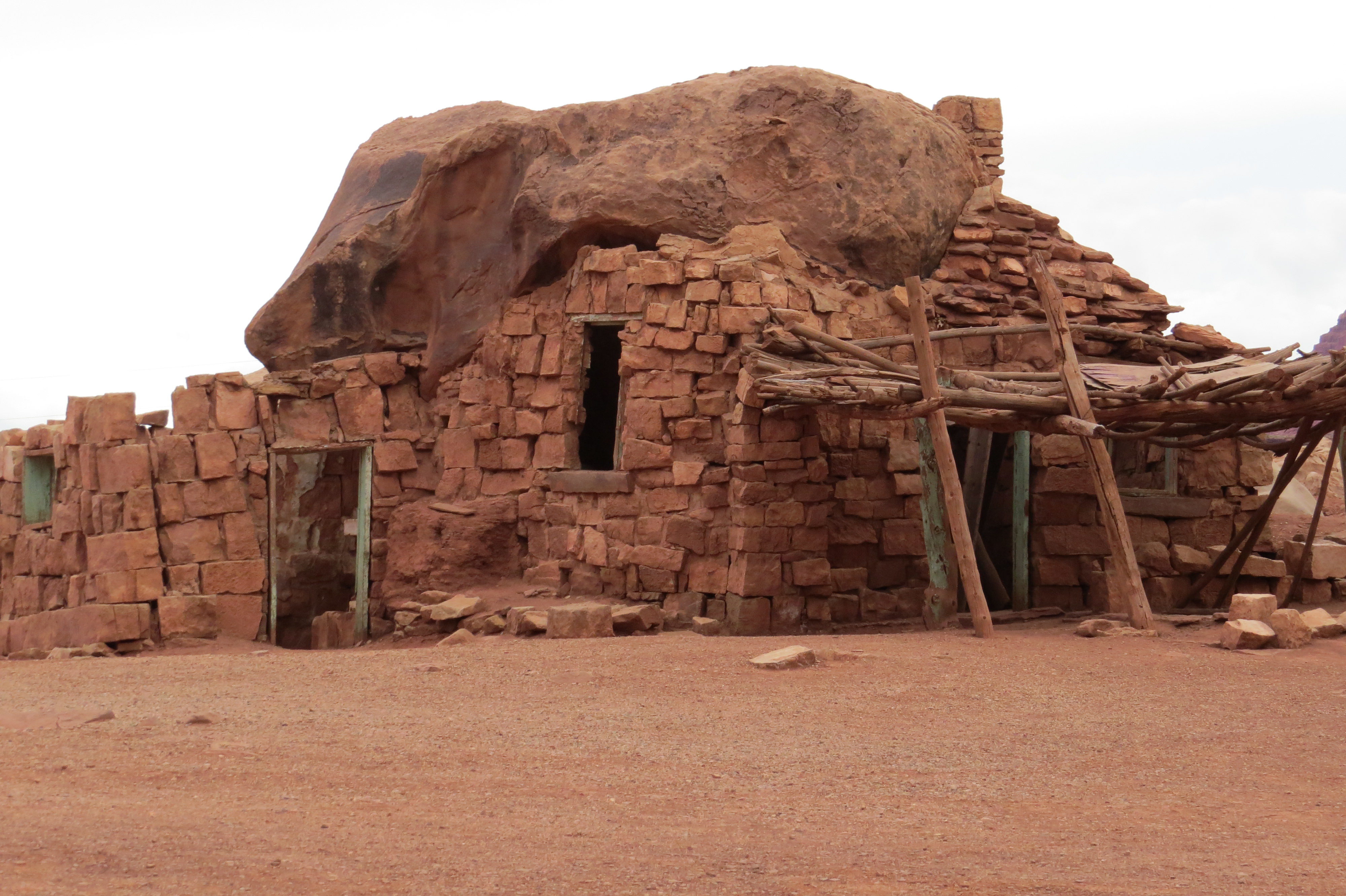 Cliff Dwellers, AZ